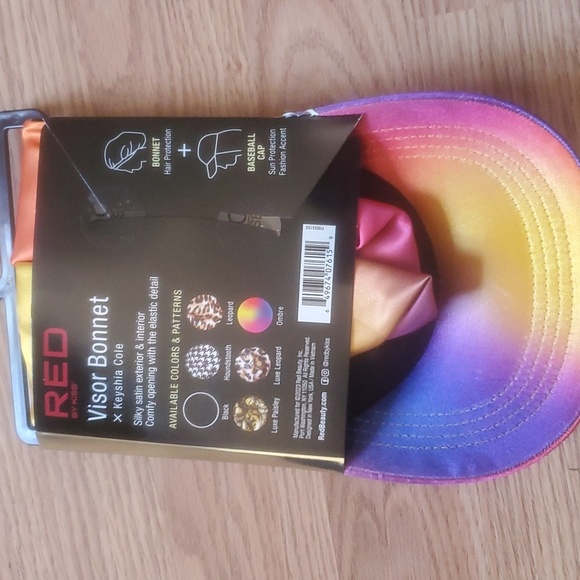 Red visor bonnet X Keyshia Cole final price - Picture 5 of 6
